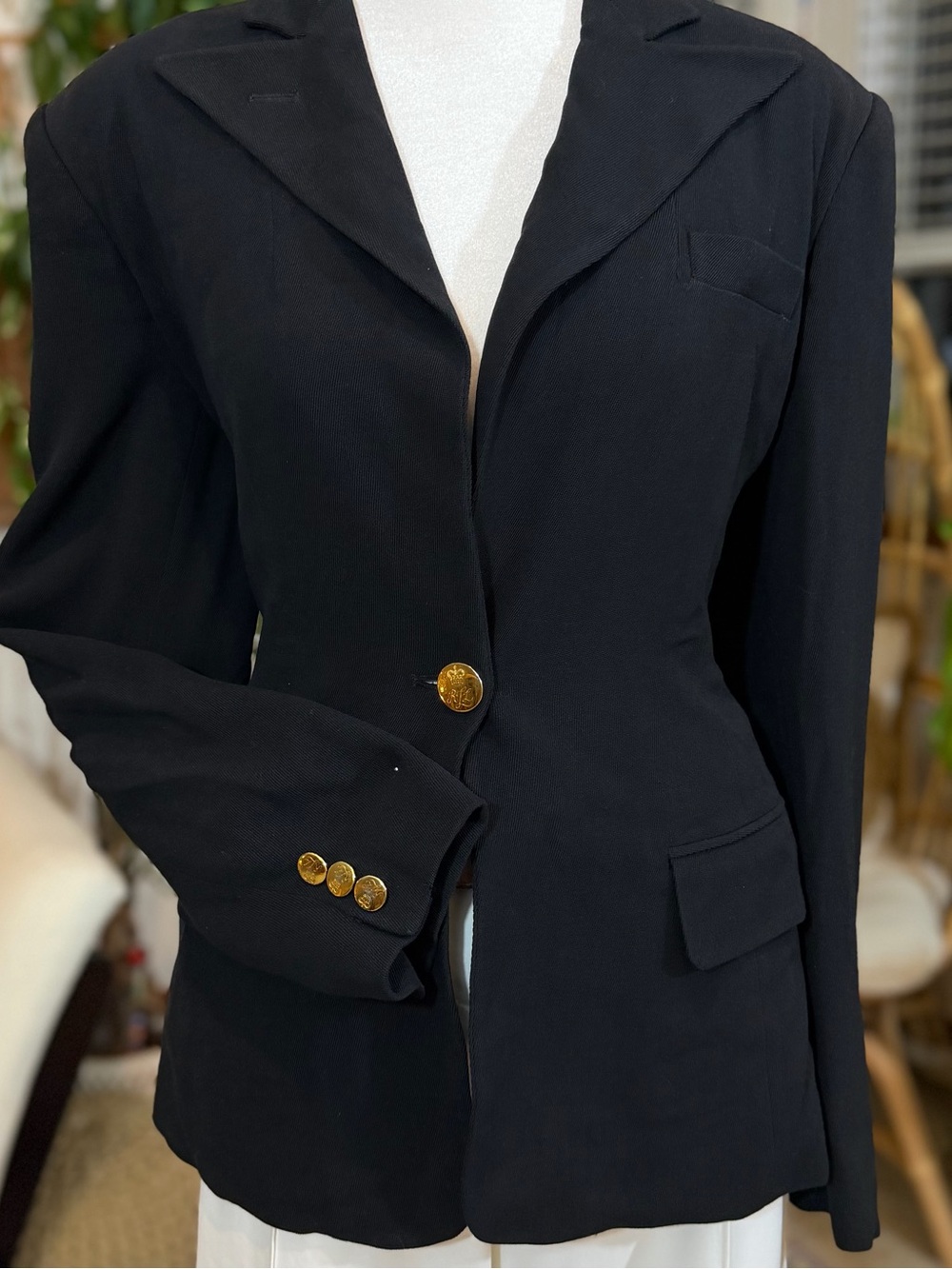 Vintage Lauren Ralph Lauren Black Blazer Gold Crest Buttons Size 4 Fall Money - Picture 2 of 13